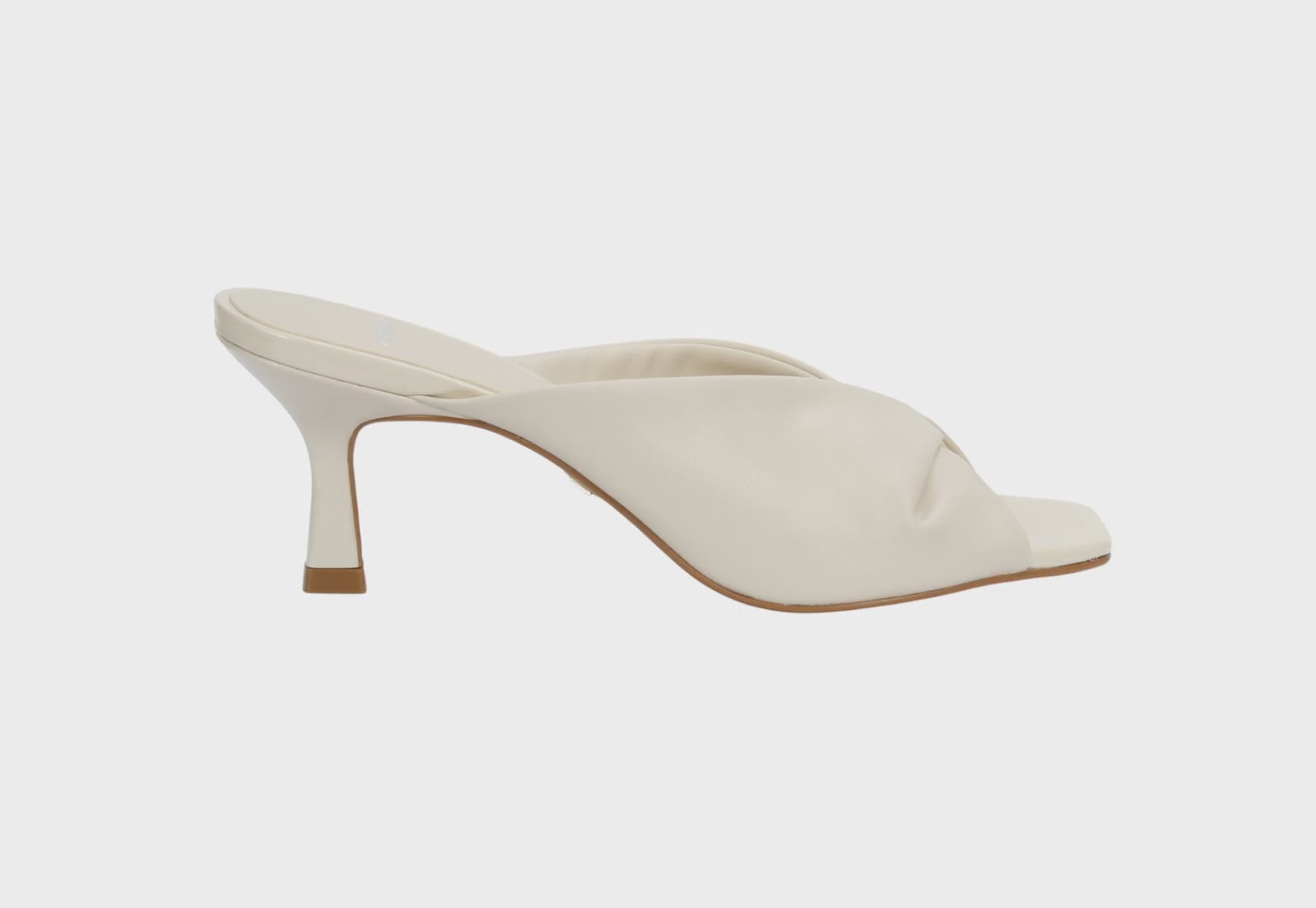 Carrano Sage Slide Leather/Patent Sandal - Lait